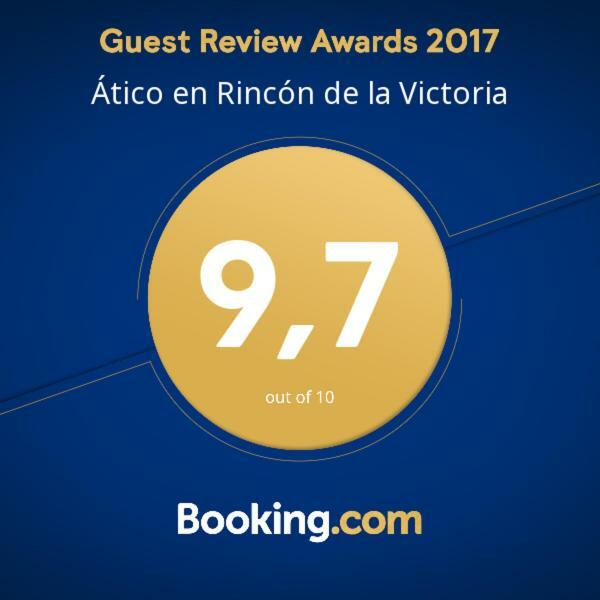 Atico En Rincon De La Victoria Apartment Exterior photo